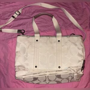 Coach white metallic silver leather Jacquard purse B1276-F19712